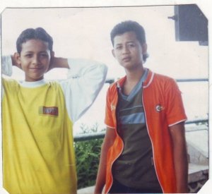 Joe dan Kak Ir saat usia SMP di Gunung Bromo Malang
